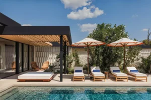 OOAA Topos 807 Pool Wide 5049 OPt FINAL - One&Only Aesthesis, Athens Riviera